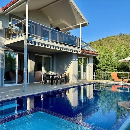 Karagedik Private With Pool Вилла