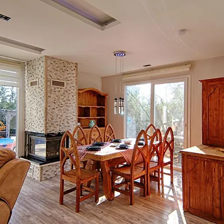 Karagedik Private With Pool